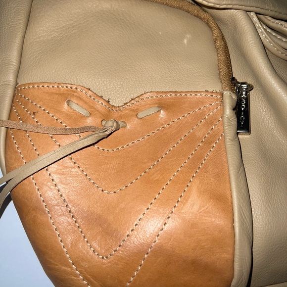 Marco Buggiani Leather Backpack - Picture 4 of 7